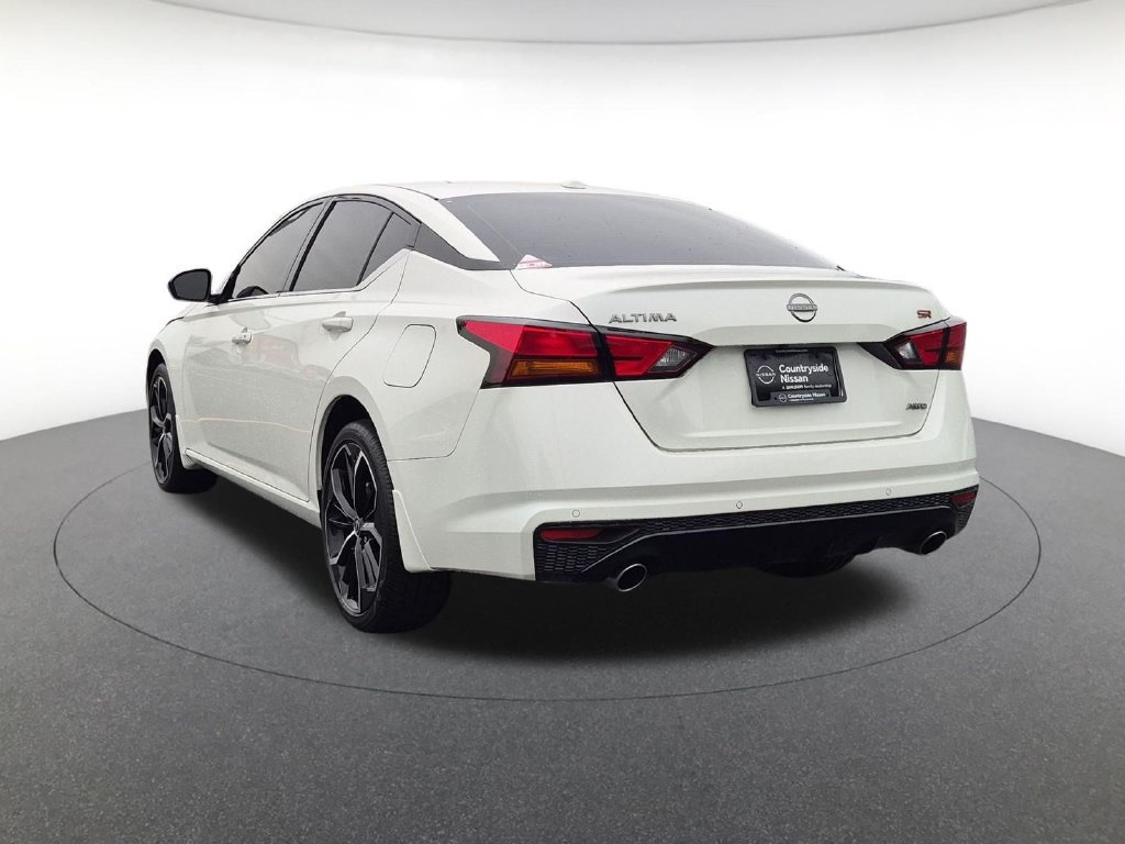 Used 2025 Nissan Altima 2.5 SR w/ SR Premium Package AWD/4WD image 7