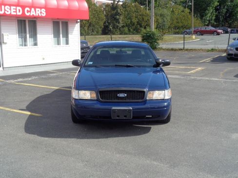 Used 2010 Ford Crown Victoria Police Interceptor RWD image 11