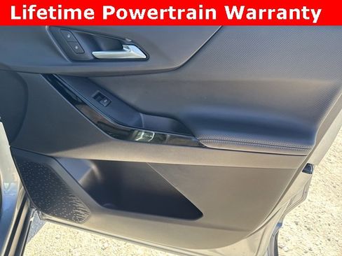 Used 2025 Chevrolet Equinox LT image 21