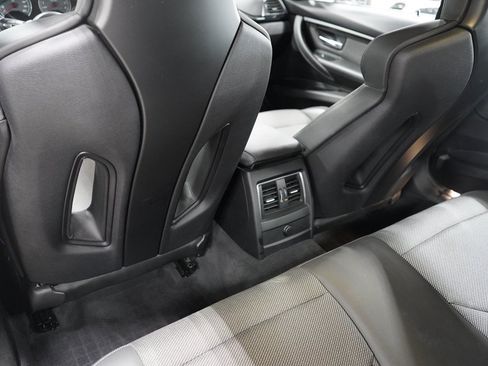 Used 2018 BMW M3 RWD image 16
