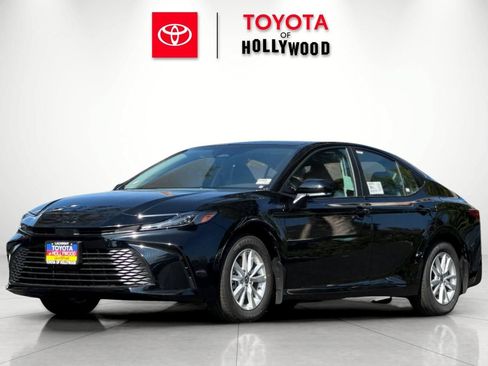 New 2026 Toyota Camry LE FWD image 7