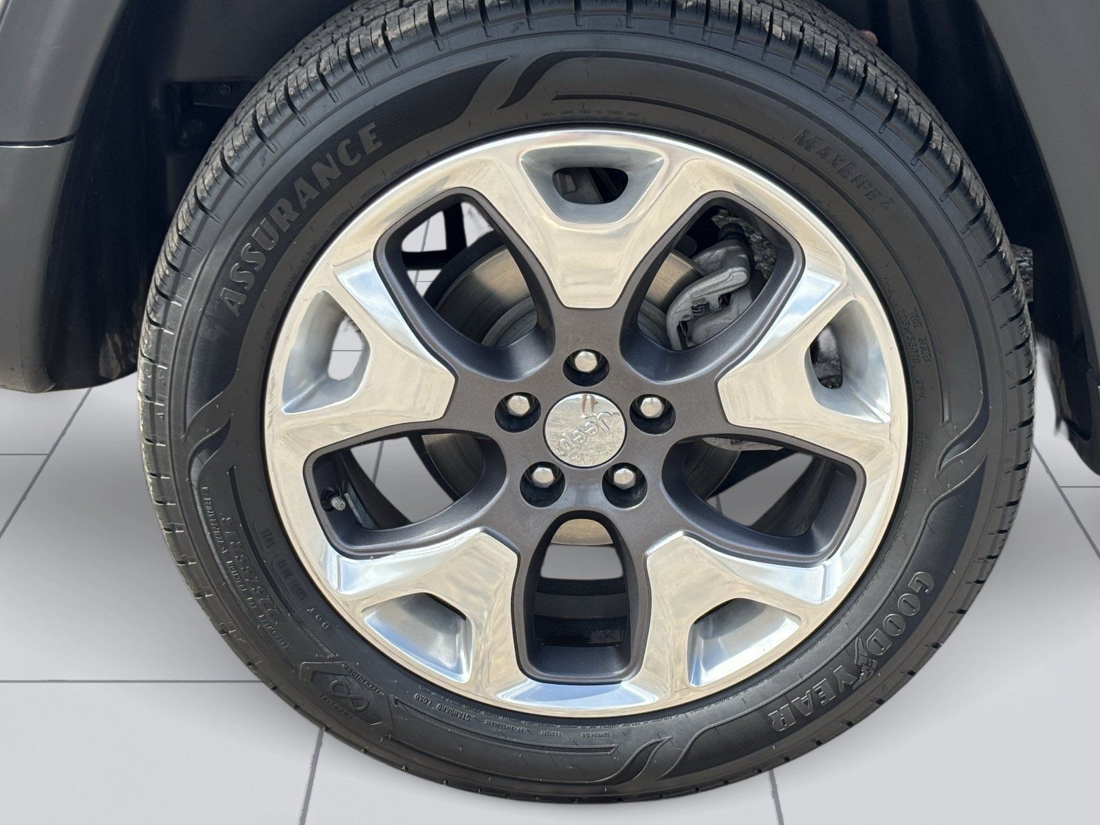 Used 2021 Jeep Compass Limited AWD/4WD image 10