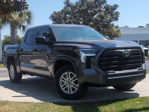 Certified 2022 Toyota Tundra SR5 w/ Convenience Package RWD image 2