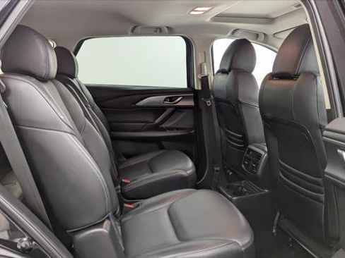 Used 2023 MAZDA CX-9 Touring image 22