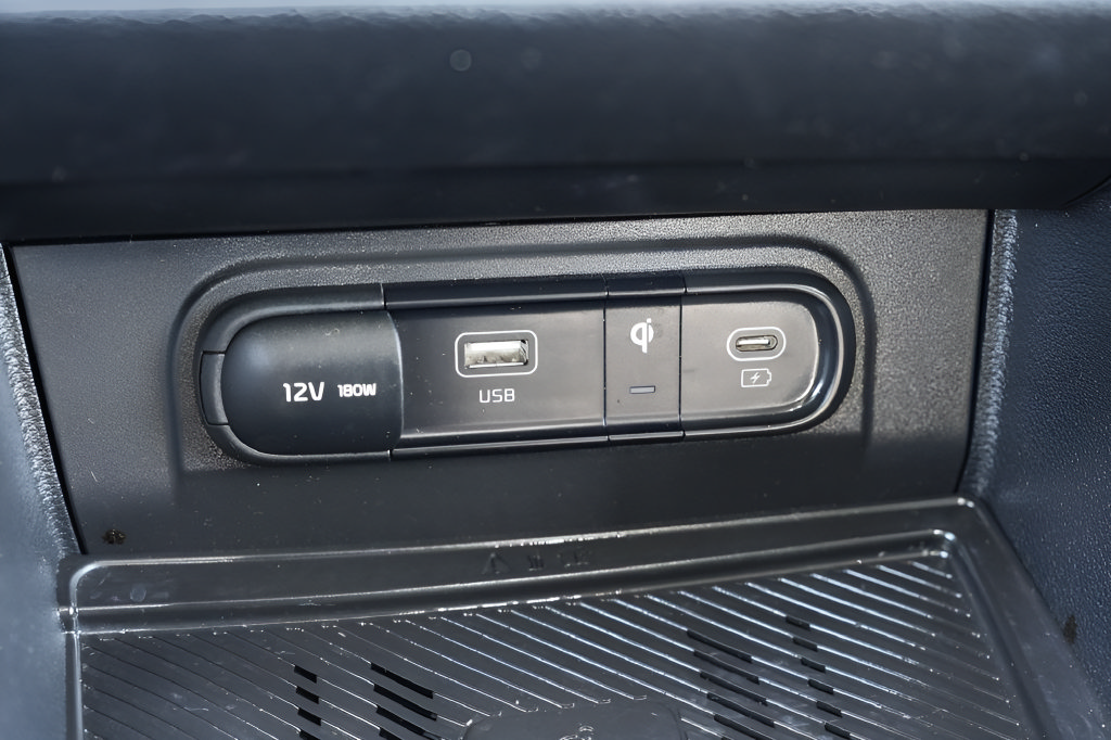 Used 2023 Kia Sportage SX FWD image 36