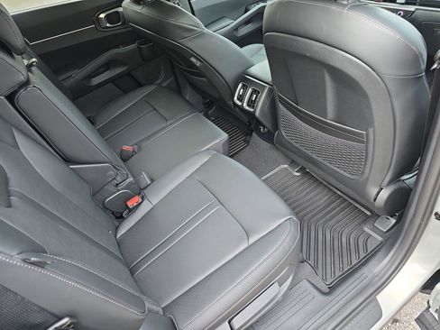 New 2026 Kia Sorento S image 12