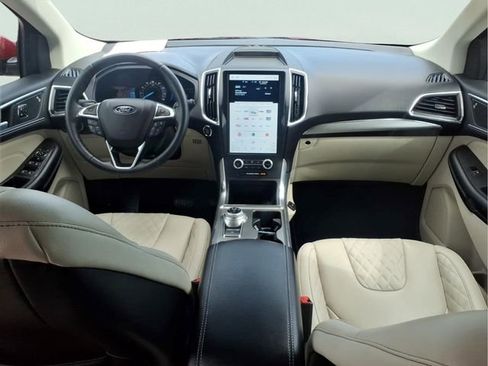 Certified 2023 Ford Edge Titanium AWD/4WD image 10