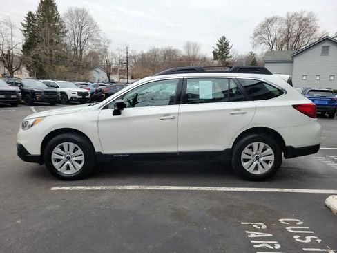 Used 2017 Subaru Outback 2.5i image 7