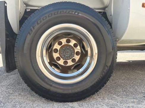 Used 2016 Chevrolet Silverado 3500 High Country w/ Duramax Plus Package AWD/4WD image 8