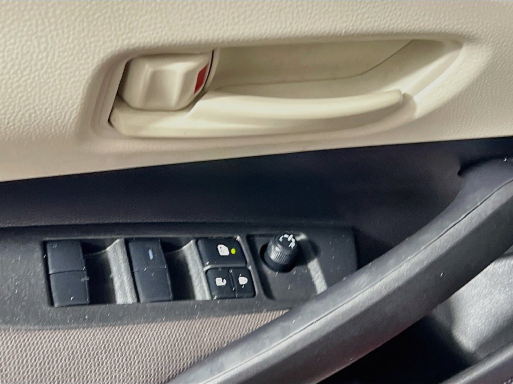 Used 2026 Toyota Corolla LE FWD image 14