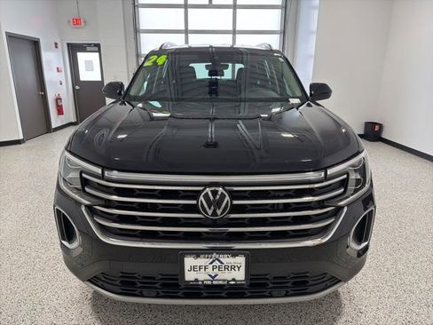 Used 2024 Volkswagen Atlas SE AWD/4WD image 7