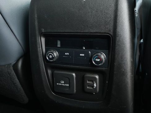 Used 2022 Buick Enclave Essence w/ Sound and Sites Package FWD image 31
