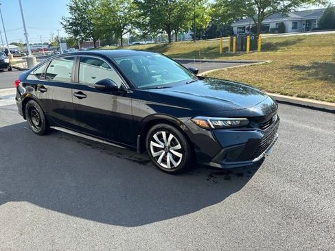 Used 2022 Honda Civic LX image 2