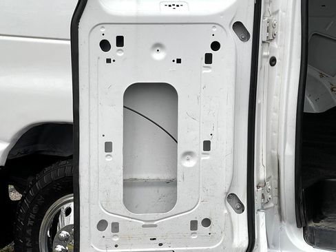 Used 2013 Ford E-150 and Econoline 150 RWD image 30
