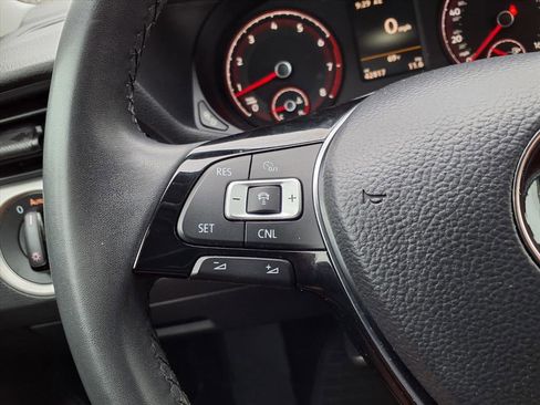 Used 2021 Volkswagen Passat 2.0T SE image 28