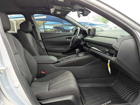 Certified 2023 Honda Accord Sport image 27