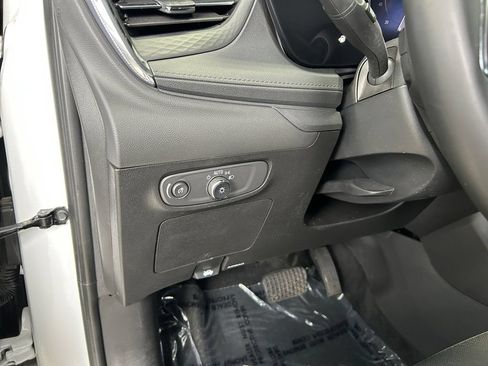 Used 2025 Buick Encore GX Preferred FWD image 19