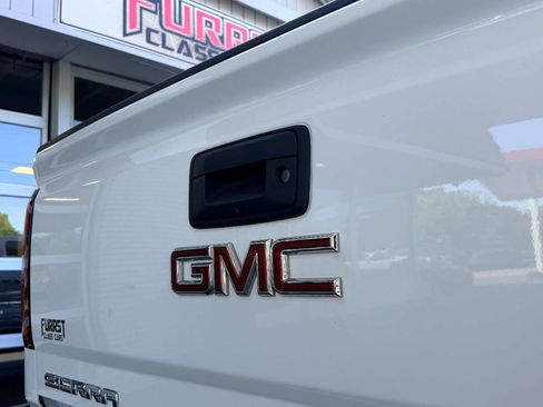 Used 2019 GMC Sierra 2500 Denali w/ Duramax Plus Package AWD/4WD image 9