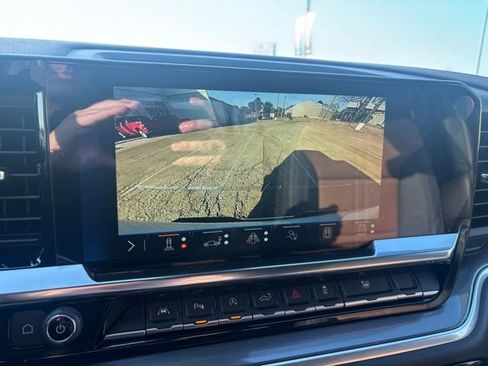 New 2026 Chevrolet Silverado 1500 High Country AWD/4WD image 22