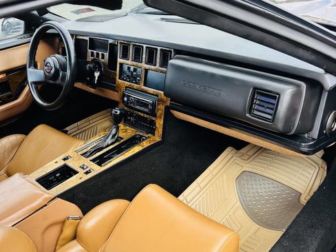 Used 1989 Chevrolet Corvette Convertible image 10