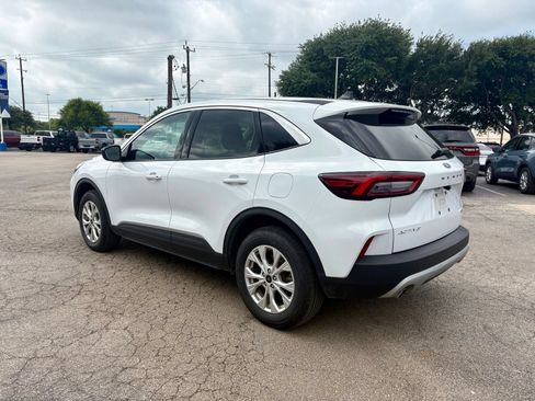 Used 2024 Ford Escape Active AWD/4WD image 3