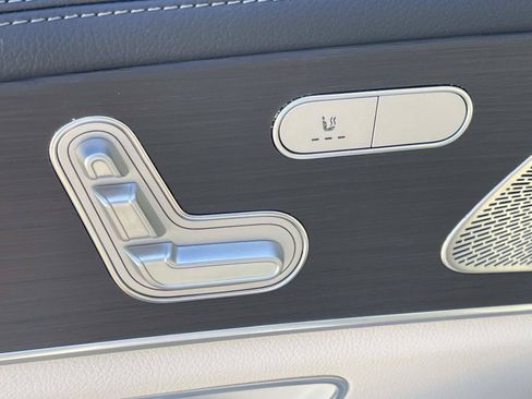 Used 2024 Mercedes-Benz GLS 450 4MATIC image 22