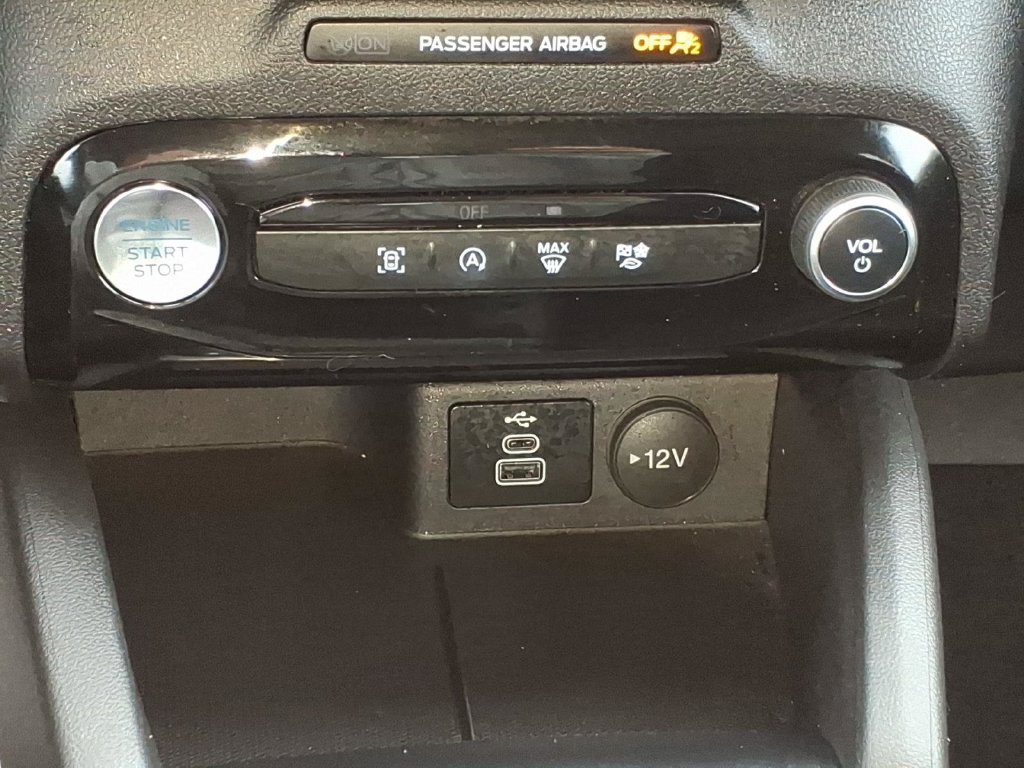 Used 2024 Ford Escape Active w/ Tech Pack #1 AWD/4WD image 17