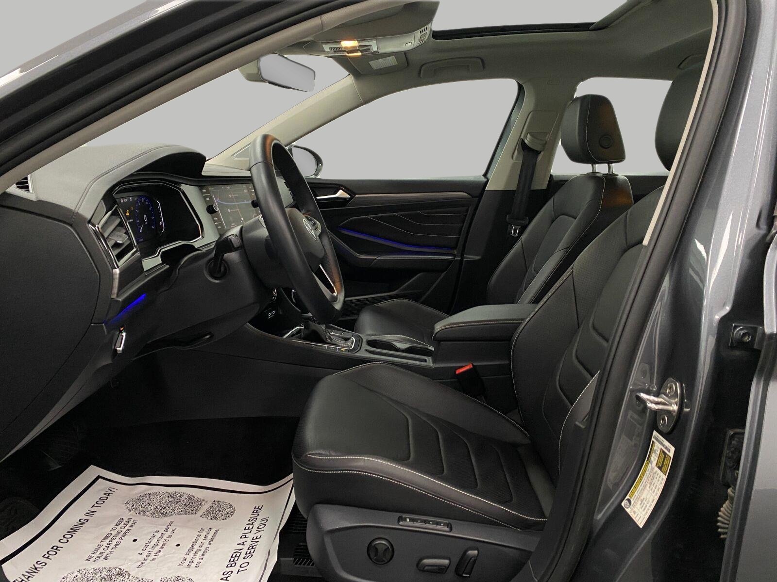 Used 2024 Volkswagen Jetta SEL FWD image 28