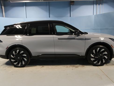 New 2026 Lincoln Nautilus Reserve image 39