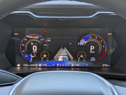 New 2025 Chevrolet Colorado LT w/ LT Convenience Package image 30