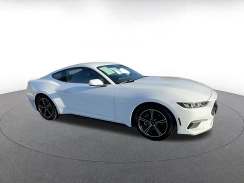 Used 2024 Ford Mustang Premium image 2