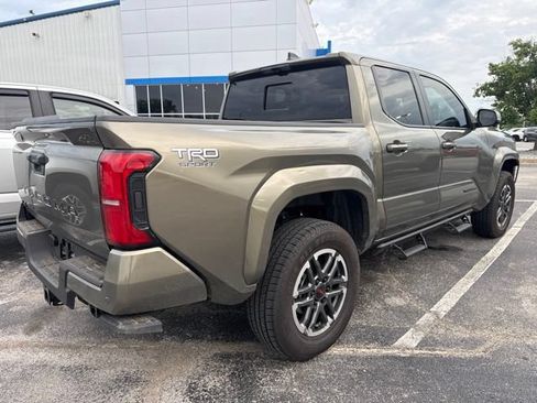 Used 2026 Toyota Tacoma TRD Sport w/ TRD Sport Premium Package AWD/4WD image 2