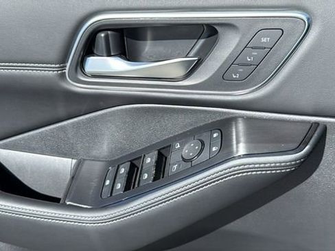 New 2026 Nissan Rogue Platinum AWD/4WD image 22