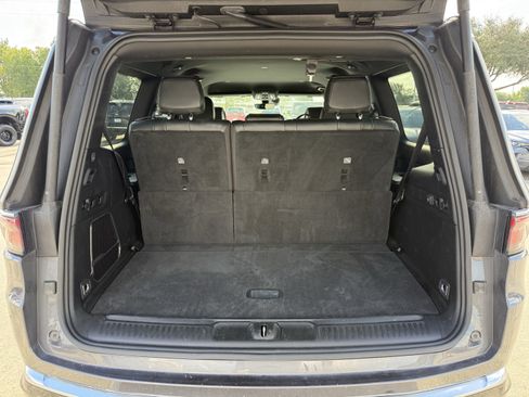 Used 2025 Jeep Wagoneer Series II AWD/4WD image 31