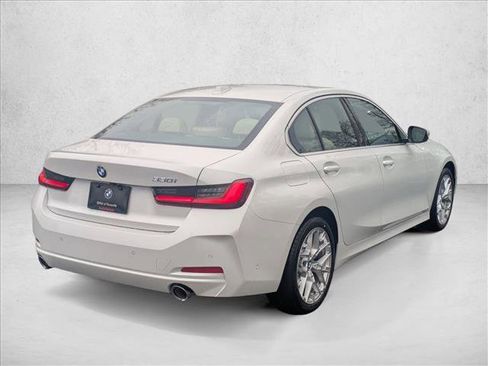 Used 2025 BMW 330i Sedan w/ Convenience Package image 2