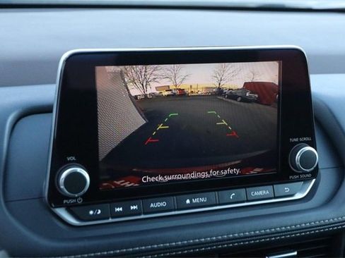 Certified 2023 Nissan Rogue S image 16