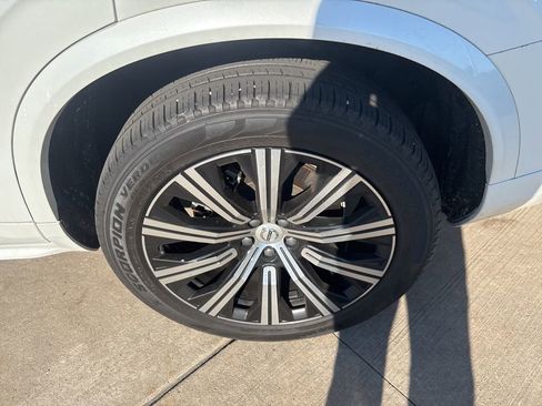 Used 2023 Volvo XC90 B5 Core w/ Protection Package Premier AWD/4WD image 14