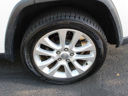 Used 2017 Jeep Grand Cherokee Limited image 49