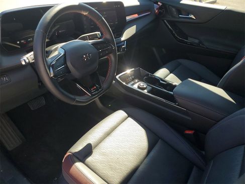 Certified 2026 Chevrolet Equinox RS w/ Convenience Package III image 20