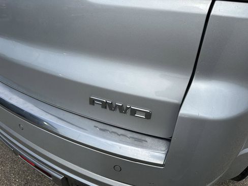 Used 2016 GMC Acadia Denali AWD/4WD image 6