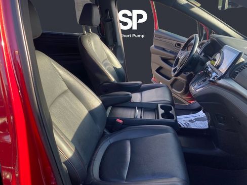 Used 2023 Honda Odyssey Sport image 15