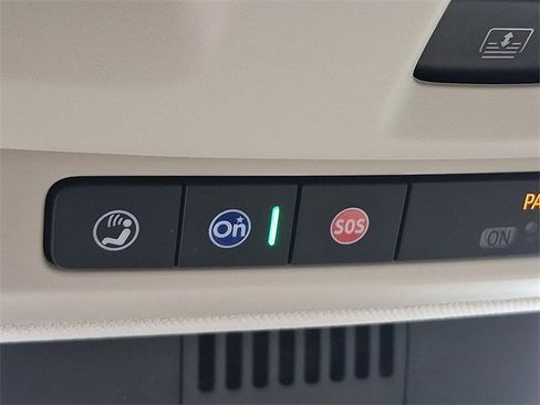 Used 2023 GMC Yukon Denali image 25