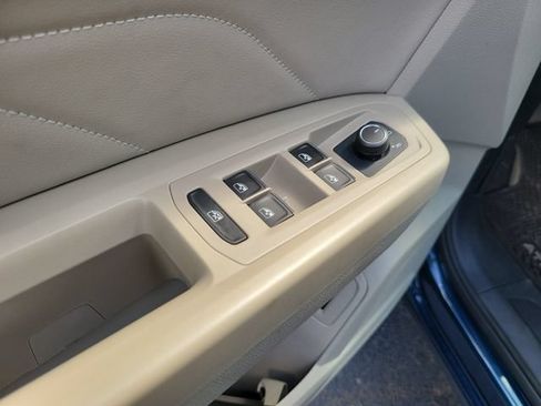 Used 2021 Volkswagen Atlas SE FWD image 17