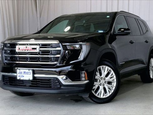 Used 2024 GMC Acadia Elevation w/ Luxury Package image 2