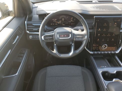 Used 2025 GMC Acadia Elevation image 18