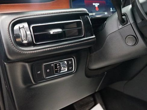 Used 2021 Lincoln Aviator Reserve AWD/4WD image 31