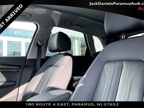 Used 2023 Audi Q5 2.0T Premium Plus w/ Premium Plus Package image 17