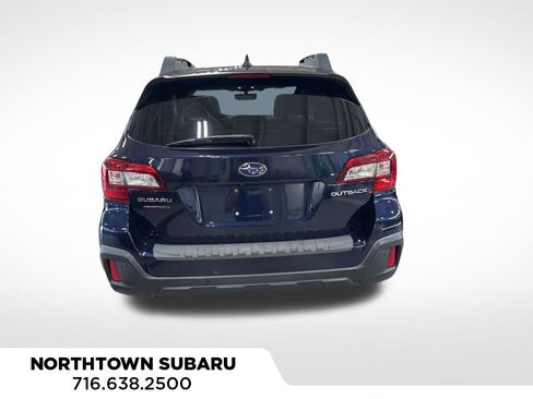 Used 2018 Subaru Outback 2.5i Limited image 25