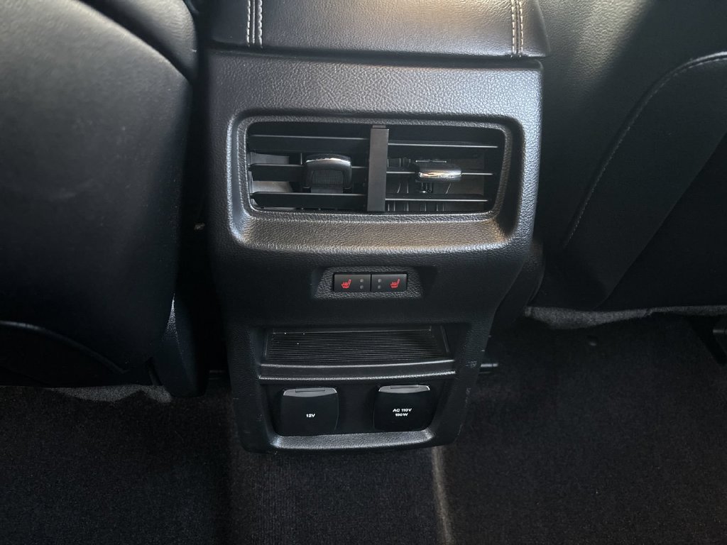 Used 2020 Ford Edge Titanium w/ Equipment Group 301A AWD/4WD image 19