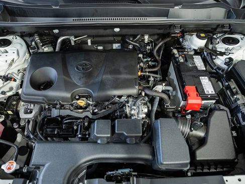 Used 2024 Toyota RAV4 LE image 15